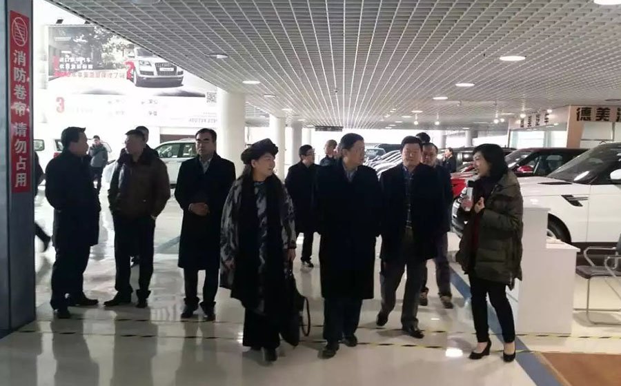 公司董事长应邀参加陪同国务院参事等相关领导在青岛考察调研