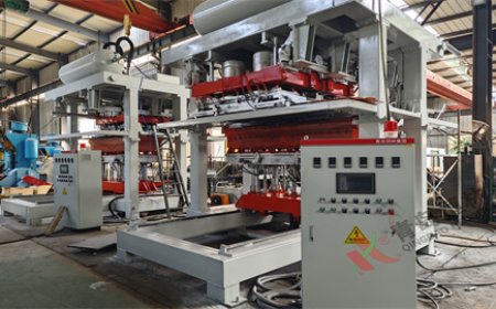 水平分型带移出射芯机