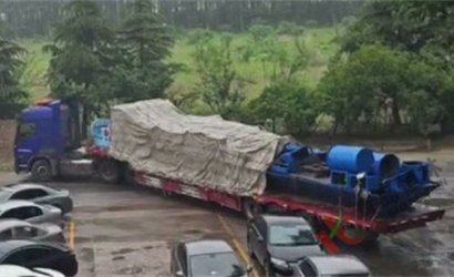 青岛恒林工业集团发潍坊赛马力发电设备集团公司Q6925辊道通过式抛丸清理机第3车